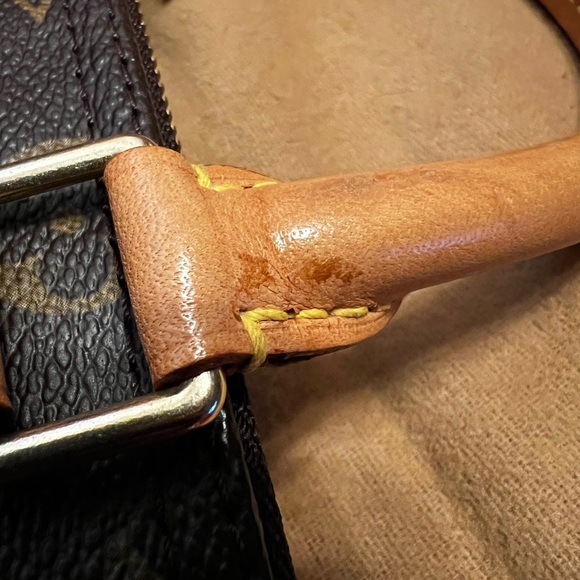 Pre-loved and rarely used Louis Vuitton Speedy Handbag Monogram Canvas 25. - Picture 12 of 13